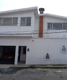 CASA CUARTA CALLE CAJAMARCA